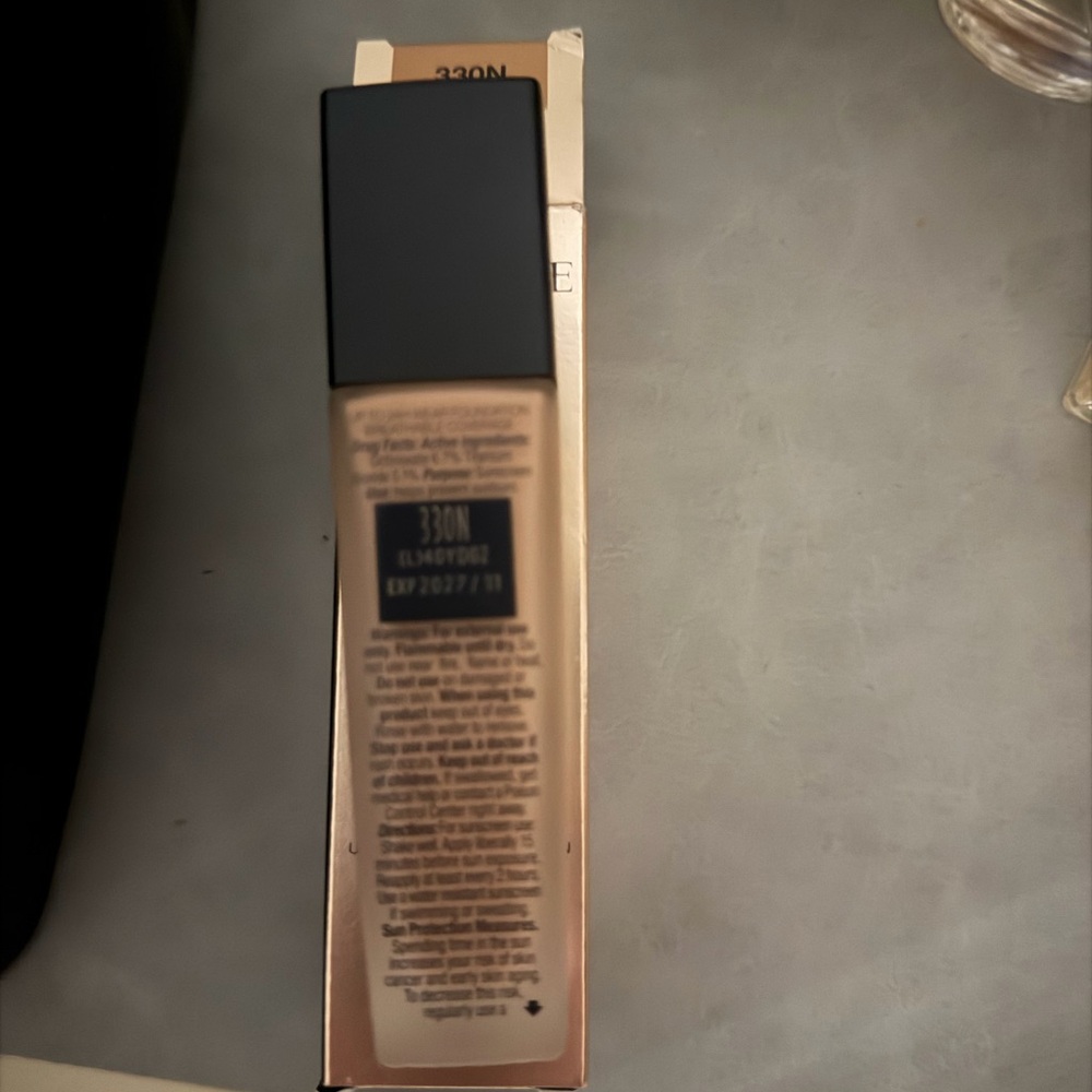 Lancome Teint Idole Ultra Wear Foundation - 330N - Picture 4 of 5